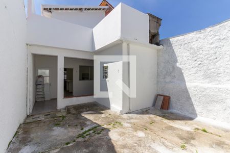Casa para alugar com 97m², 2 quartos e 2 vagasQuintal