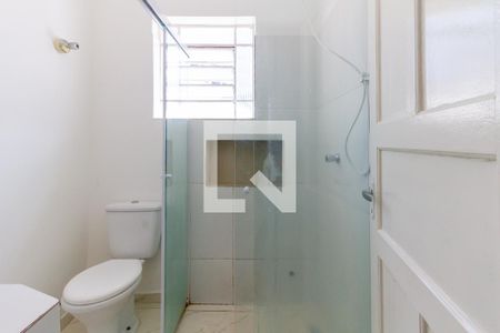 Casa para alugar com 97m², 2 quartos e 2 vagasBanheiro Social