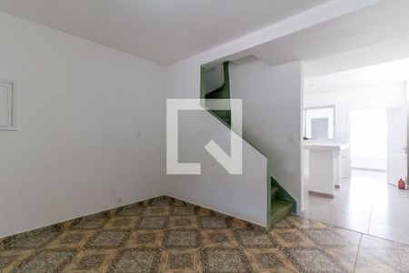 Sala de casa para alugar com 2 quartos, 97m² em Jardim Humaitá, São Paulo