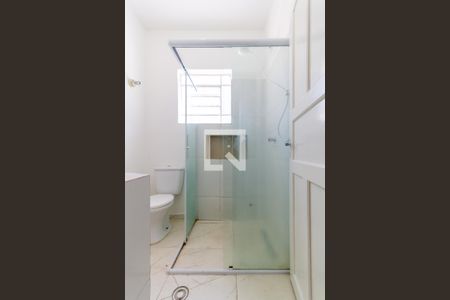 Casa para alugar com 97m², 2 quartos e 2 vagasBanheiro Social