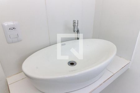 Casa para alugar com 97m², 2 quartos e 2 vagasBanheiro Social