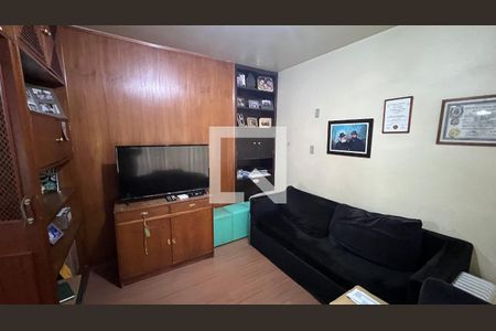 Apartamento à venda com 192m², 3 quartos e 1 vaga Apartamento à venda com 192m², 3 quartos e 1 vagaSala de TV