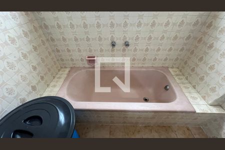 Apartamento à venda com 192m², 3 quartos e 1 vaga Apartamento à venda com 192m², 3 quartos e 1 vagaBanheiro