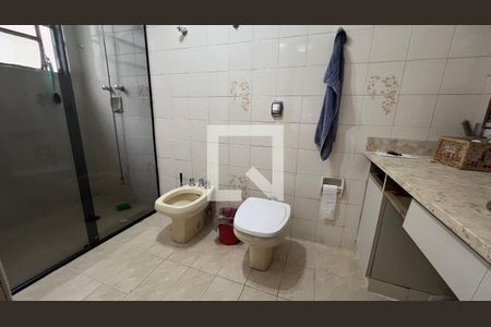 Apartamento à venda com 192m², 3 quartos e 1 vaga Apartamento à venda com 192m², 3 quartos e 1 vagaBanheiro da Suíte