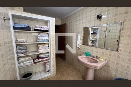 Apartamento à venda com 192m², 3 quartos e 1 vaga Apartamento à venda com 192m², 3 quartos e 1 vagaBanheiro