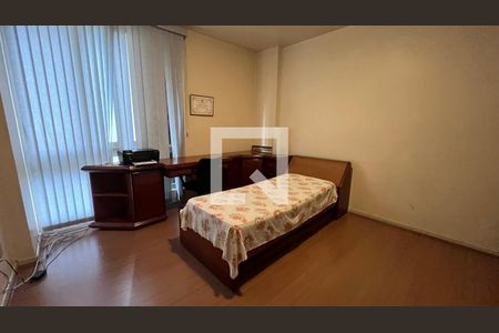 Apartamento à venda com 192m², 3 quartos e 1 vaga Apartamento à venda com 192m², 3 quartos e 1 vagaQuarto 1