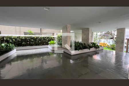Apartamento à venda com 192m², 3 quartos e 1 vaga Apartamento à venda com 192m², 3 quartos e 1 vagaÁrea comum