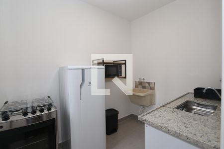 Cozinha de kitnet/studio para alugar com 1 quarto, 75000m² em Bela Vista, São Paulo