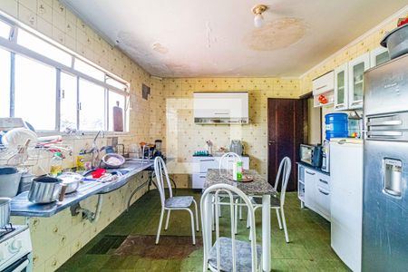 Casa à venda com 389m², 3 quartos e 2 vagasCozinha