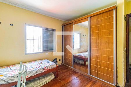 Casa à venda com 389m², 3 quartos e 2 vagasQuarto 02