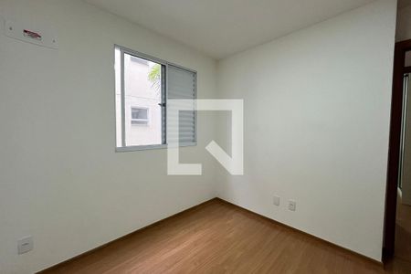 Quarto 2 de apartamento para alugar com 2 quartos, 52m² em Parque Santa Rosa, Suzano