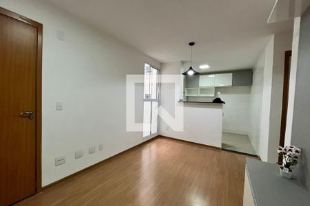 Sala de apartamento para alugar com 2 quartos, 52m² em Parque Santa Rosa, Suzano