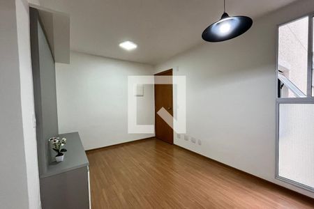 Sala de apartamento para alugar com 2 quartos, 52m² em Parque Santa Rosa, Suzano