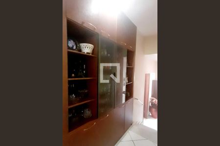 Casa à venda com 3 quartos, 275m² em Santa Branca, Belo Horizonte
