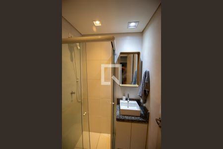 Banheiro de apartamento à venda com 1 quarto, 17m² em Cidade Antônio Estevão de Carvalho, São Paulo