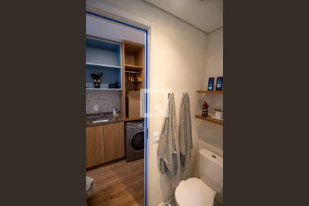 Banheiro de apartamento à venda com 1 quarto, 17m² em Cidade Antônio Estevão de Carvalho, São Paulo