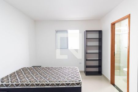Quarto Suíte 1 de casa de condomínio para alugar com 2 quartos, 80m² em Vila Ré, São Paulo