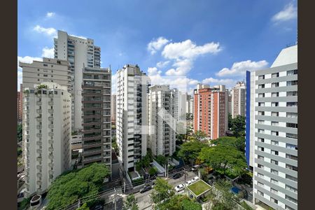 Apartamento para alugar com 196m², 4 quartos e 2 vagasVista