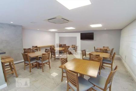 Apartamento para alugar com 196m², 4 quartos e 2 vagas Apartamento para alugar com 196m², 4 quartos e 2 vagasÁrea comum