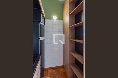 Cozinha de apartamento para alugar com 1 quarto, 30m² em Santo Agostinho, Belo Horizonte
