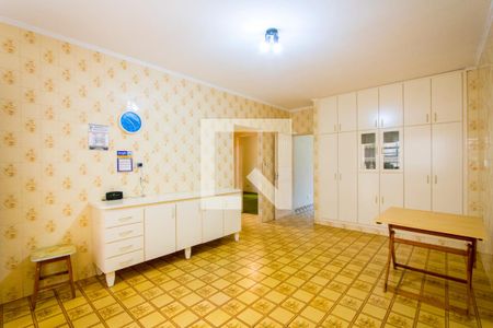 Casa para alugar com 143m², 2 quartos e 2 vagasCozinha