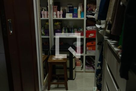 Apartamento à venda com 133m², 3 quartos e 2 vagasCloset da suíte