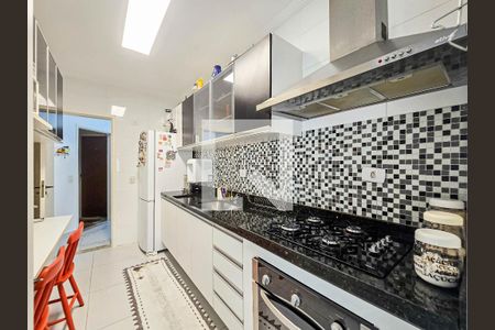 Apartamento para alugar com 110m², 2 quartos e 1 vaga Apartamento para alugar com 110m², 2 quartos e 1 vagaCozinha