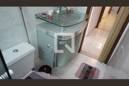 Casa de condomínio à venda com 144m², 4 quartos e 1 vagaBanheiro Suite