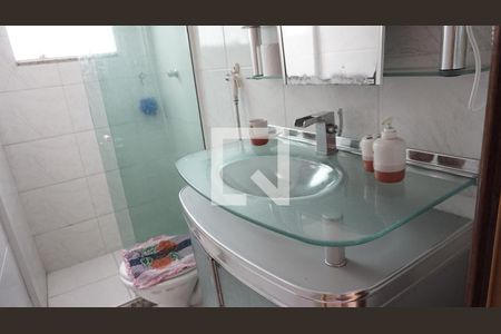 Casa de condomínio à venda com 144m², 4 quartos e 1 vagaBanheiro Suite