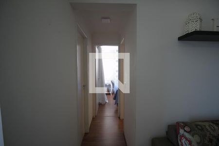 Corredor de apartamento para alugar com 2 quartos, 63m² em Vila Isa, São Paulo