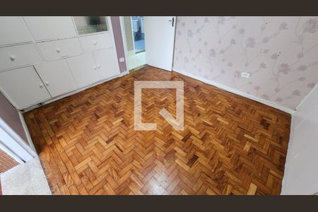 Quarto 1 de apartamento para alugar com 2 quartos, 70m² em Gonzaga, Santos
