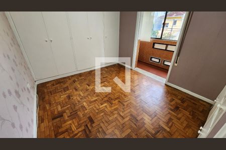 Quarto 1 de apartamento para alugar com 2 quartos, 70m² em Gonzaga, Santos