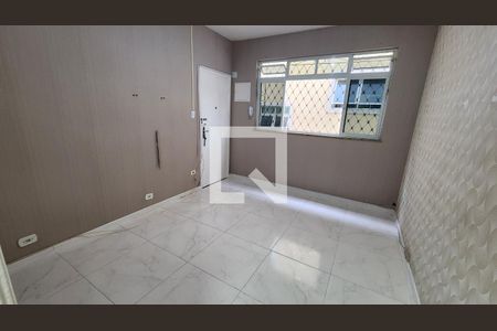 Sala de apartamento para alugar com 2 quartos, 70m² em Gonzaga, Santos