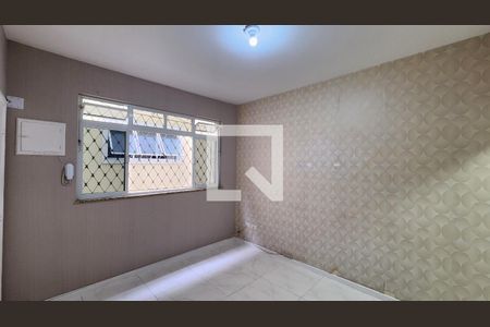 Sala de apartamento para alugar com 2 quartos, 70m² em Gonzaga, Santos