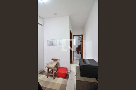 Casa à venda com 140m², 2 quartos e 2 vagasHall dos Quartos 