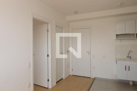 Sala/Cozinha de apartamento para alugar com 2 quartos, 36m² em Conjunto Residencial José Bonifácio, São Paulo
