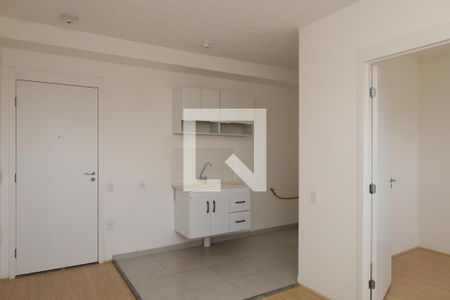 Sala/Cozinha de apartamento para alugar com 2 quartos, 36m² em Conjunto Residencial José Bonifácio, São Paulo