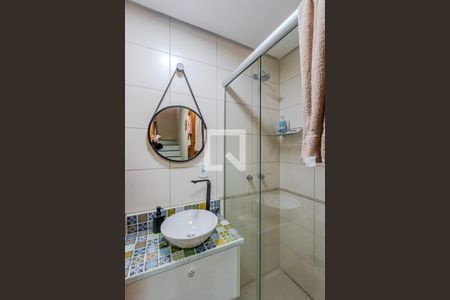 Banheiro 1 de casa de condomínio à venda com 2 quartos, 102m² em Guarujá, Porto Alegre