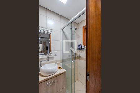 Casa de condomínio para alugar com 102m², 2 quartos e 1 vagaBanheiro  do Quarto