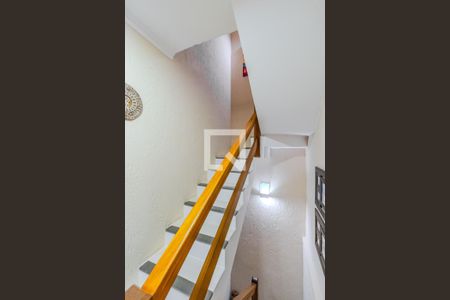 Sala de casa de condomínio à venda com 2 quartos, 102m² em Guarujá, Porto Alegre