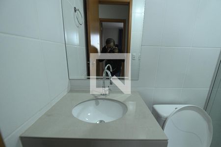 Apartamento para alugar com 50m², 2 quartos e 1 vaga Apartamento para alugar com 50m², 2 quartos e 1 vagaBanheiro 1