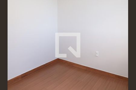 Quarto 1 de apartamento para alugar com 2 quartos, 50m² em Setor Faicalville, Goiânia