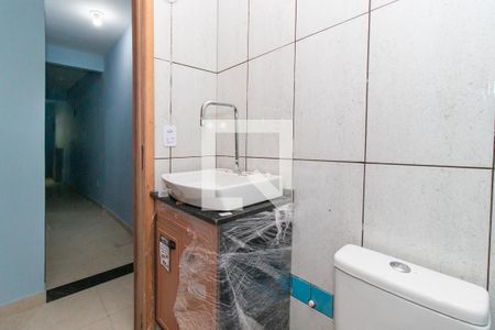 Casa para alugar com 80m², 2 quartos e 1 vaga Casa para alugar com 80m², 2 quartos e 1 vagaBanheiro