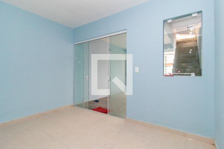 Sala de casa para alugar com 2 quartos, 80m² em Cidade Industrial, Curitiba