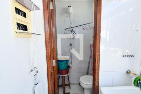 Apartamento à venda com 75m², 2 quartos e 1 vagaBanheiro de serviço