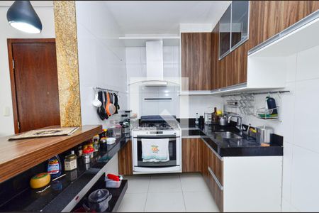 Apartamento à venda com 75m², 2 quartos e 1 vagaCozinha