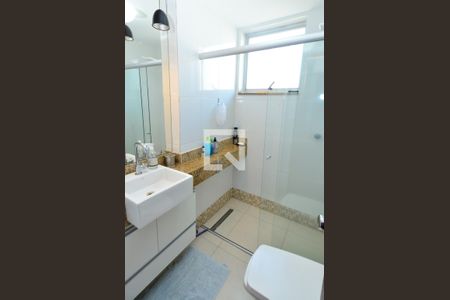 Apartamento à venda com 75m², 2 quartos e 1 vagaBanheiro social