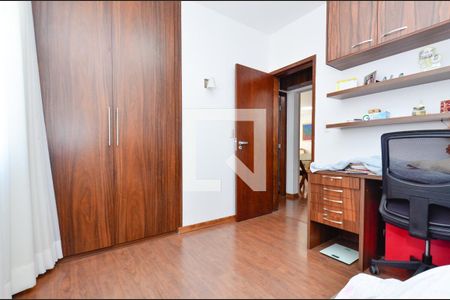 Apartamento à venda com 75m², 2 quartos e 1 vagaQuarto2