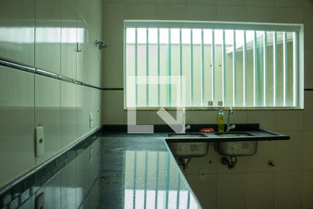 Cozinha de casa à venda com 3 quartos, 117m² em Vila Imperio, São Paulo