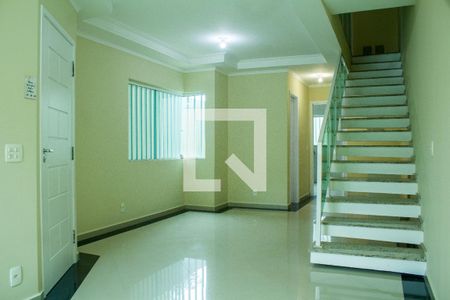 Sala de casa à venda com 3 quartos, 117m² em Vila Imperio, São Paulo